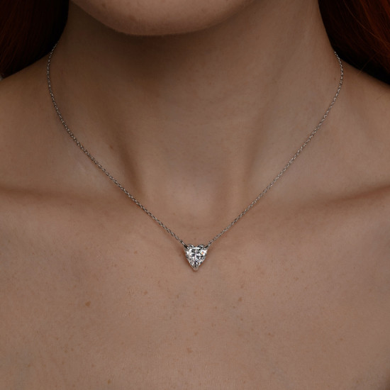 Колье из серебра с фианитом