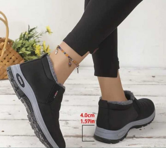 Кроссовки утепленные женские