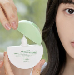 Солнцезащитный крем «Green Tea Fresh Sunscreen SPF50+ PA++++» - Фото 1