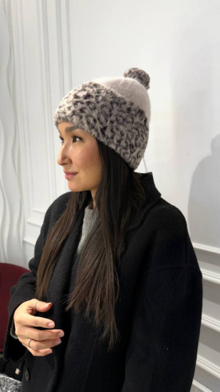 Шапка женская с леопардовым принтом