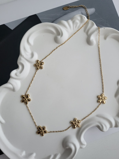 Колье из ювелирной стали с покрытием из позолоты 18К «Цветок»