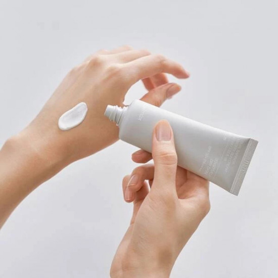 Крем для чувствительной и сухой кожи лица солнцезащитный «Dual Barrier Watery Sun Cream» SPF50+ PA++++