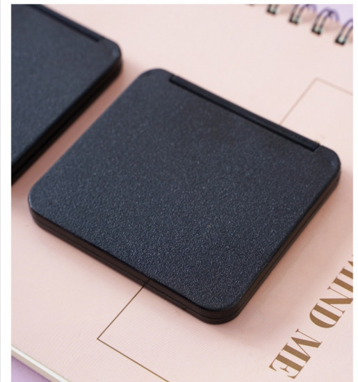 Зеркало карманное