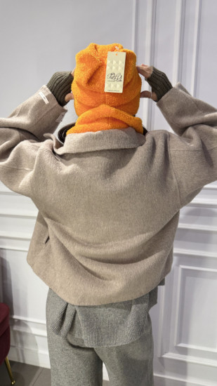 Шапка женская с хомутом