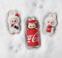 Мягкая игрушка-сюрприз «Labubu Vinyl Face Plush Coca-Cola» - Фото 2