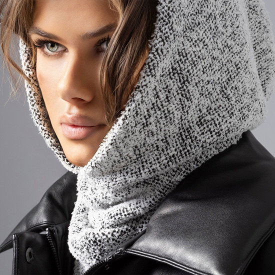 Капюшон-балаклава женский «Магия прикосновений»