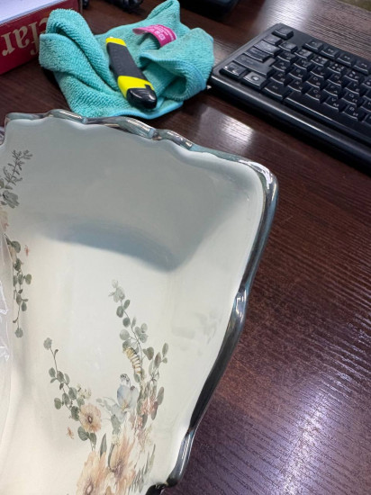 блюдо для сервировки