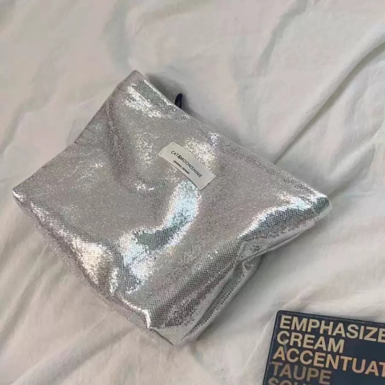 Косметичка женская «Серебристый титан»