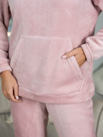 Костюм женский