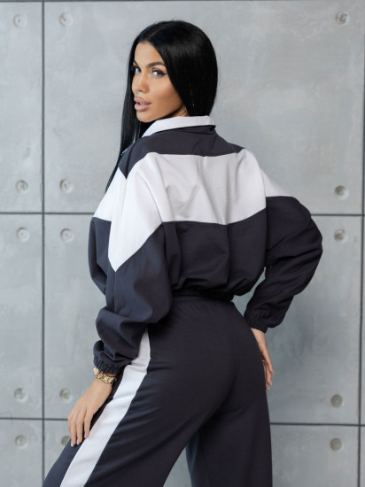 Костюм женский