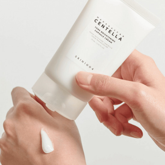 Капсульный осветляющий крем с центеллой «Madagascar Centella Tone Brightening Capsule Cream»