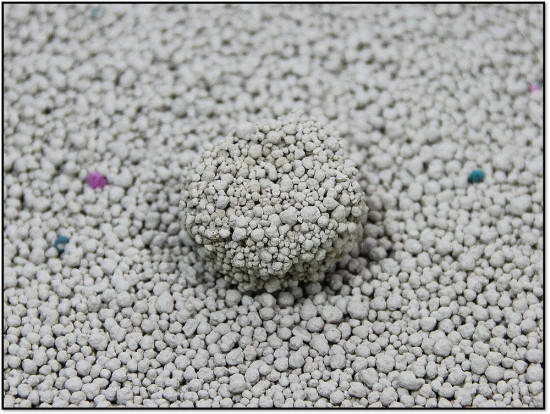 Наполнитель бентонитовый комкующийся в форме шариков «Яблоко»