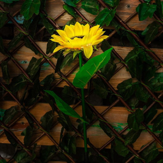 Светильник садовый на солнечной батарее «Подсолнух»