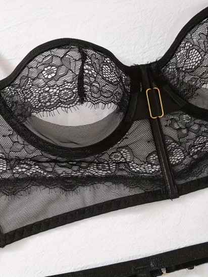 Комплект нижнего белья для женщин «Соблазн»