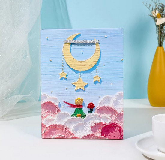 Подарочный картонный пакет с 3D-эффектом «Масляная живопись»