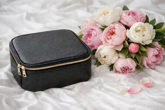 Косметичка с LED-зеркалом