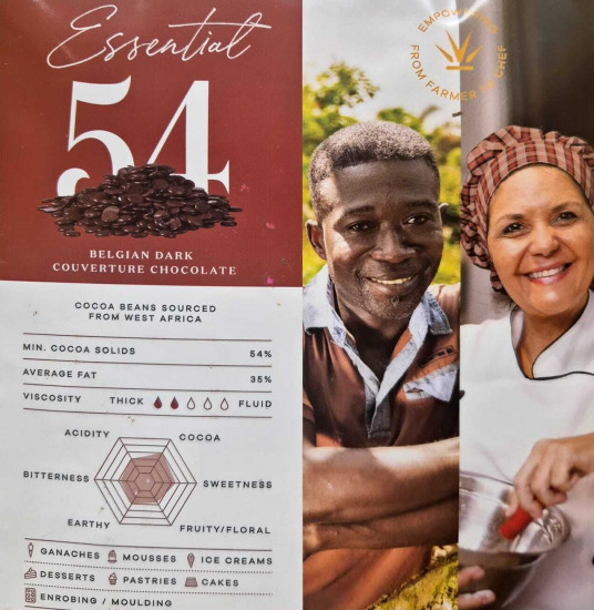 Шоколад темный 54% «Essential»