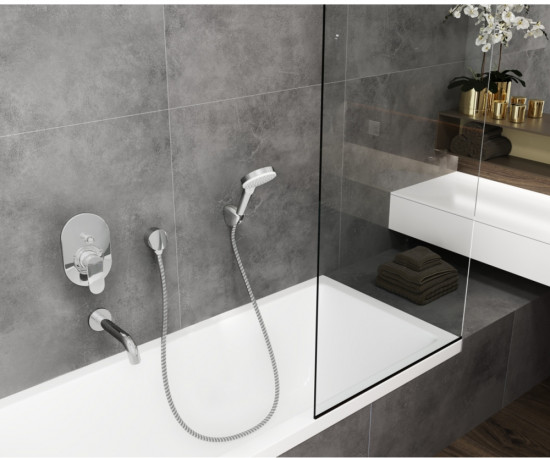 Излив для ванны