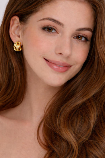 Серьги-гвоздики для женщин