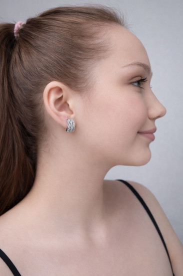 Серьги-гвоздики для женщин