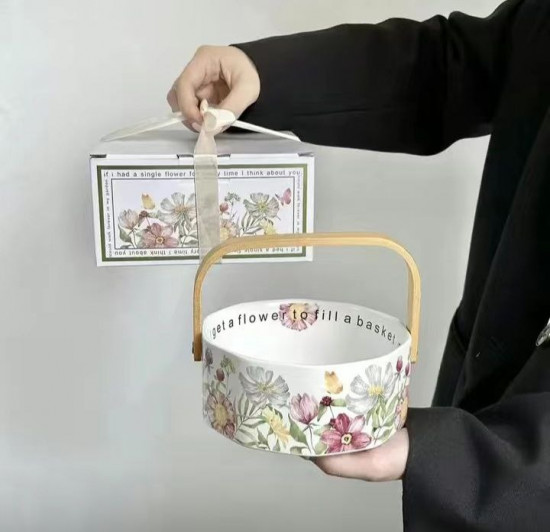 Фруктовница с ручкой