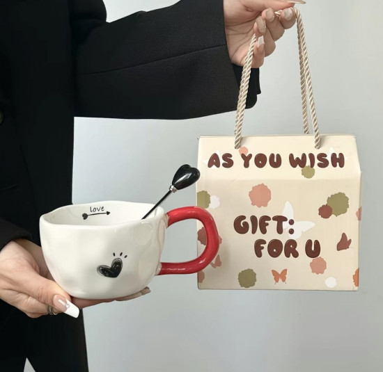 Подарочная кружка с ложкой «Love»