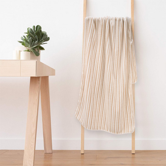 Махровое полотенце «Лайн»