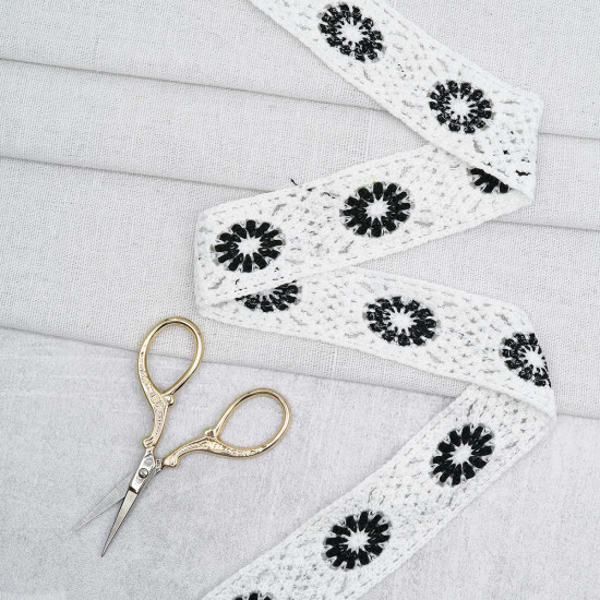 Тесьма вязаная «Бабушкин квадрат»