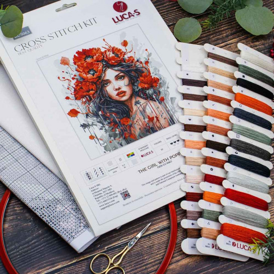 Набор для вышивания «Девушка с маками»