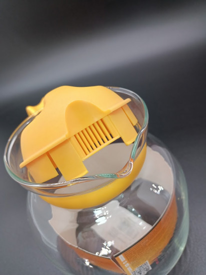 Заварник для с пластиковой ручкой