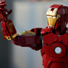 Конструктор Marvel 76344 Железный человек Марк 3: коллекционное издание. Iron Man Mark 3 Collectors' Edition - Фото 10