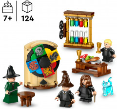 Конструктор Harry Potter 76460 Замок Хогвартс: церемония распределения. Hogwarts Castle: Sorting Hat Ceremony - Фото 1