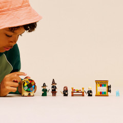 Конструктор Harry Potter 76460 Замок Хогвартс: церемония распределения. Hogwarts Castle: Sorting Hat Ceremony - Фото 5