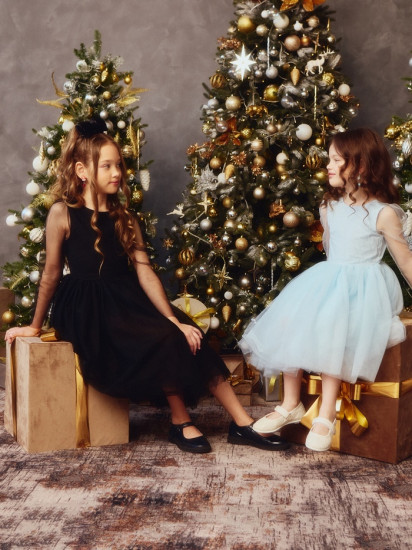 Платье нарядное для девочек с рукавами