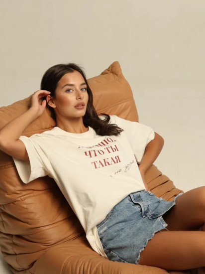 Женская  футболка свободного кроя