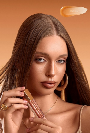 Блеск для губ, тон 01 Silk Kiss