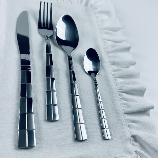 Набор столовых приборов