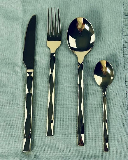 Набор столовых приборов