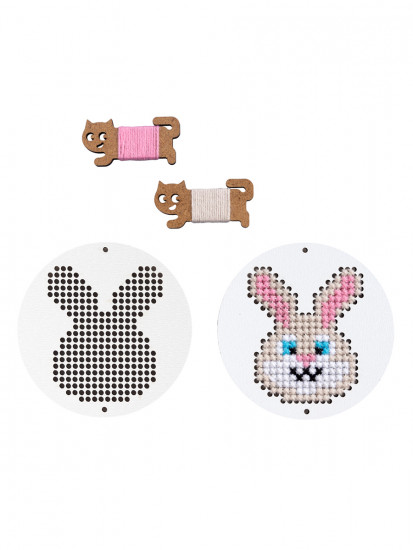 Набор для творчества. Вышивка по деревянным трафаретам «Портретная галерея»