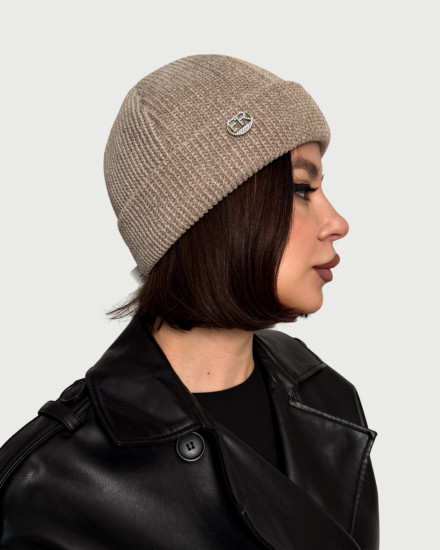 Шапка с отворотом «Докер»