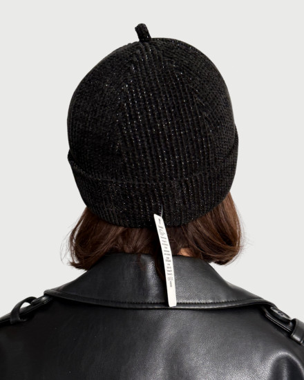 Шапка с отворотом «Докер»