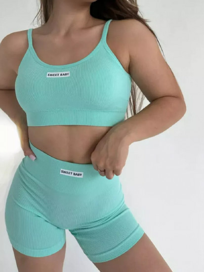 Костюм женский