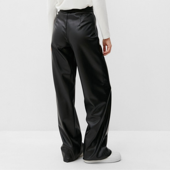 Брюки женские из экокожи