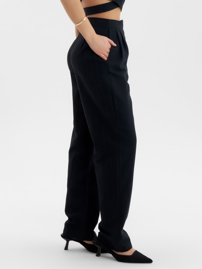 Брюки женские с защипами