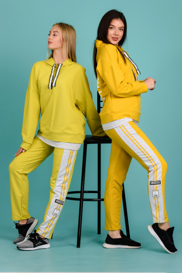 Костюм женский