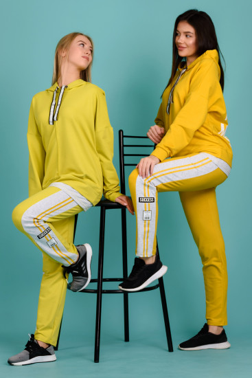 Костюм женский