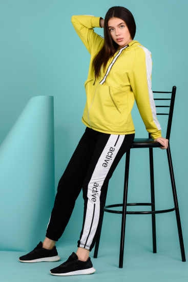 Костюм женский