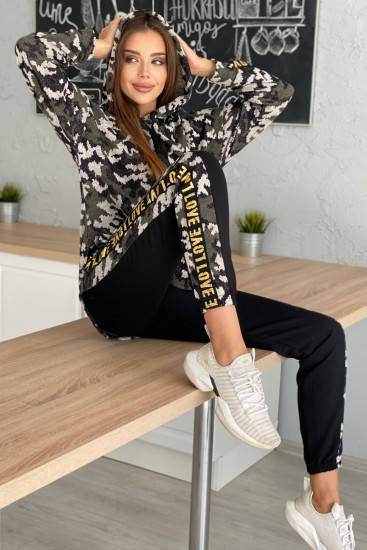 Костюм женский