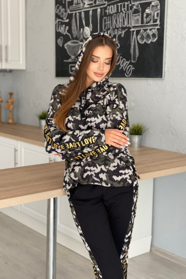 Костюм женский