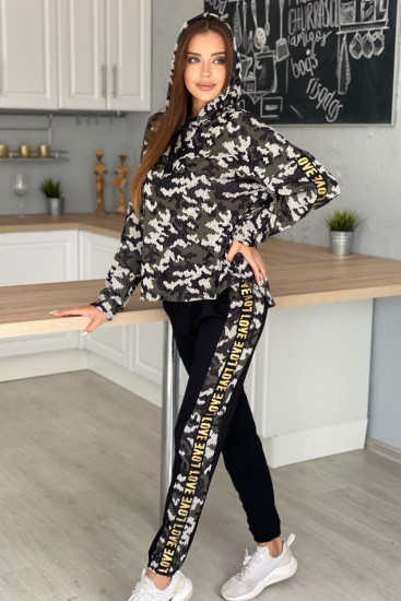 Костюм женский